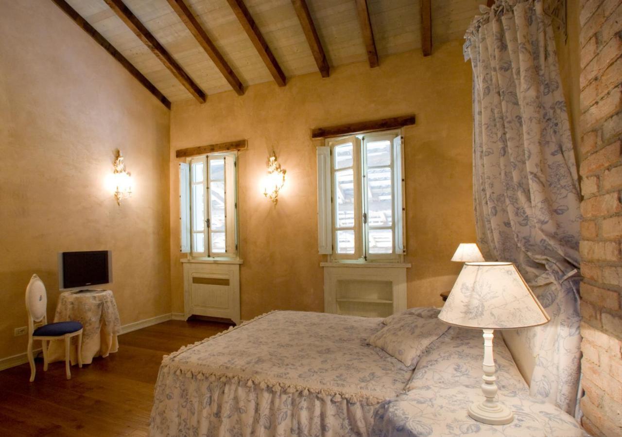 Hospitale I Mori Bed & Breakfast Asola Exterior photo